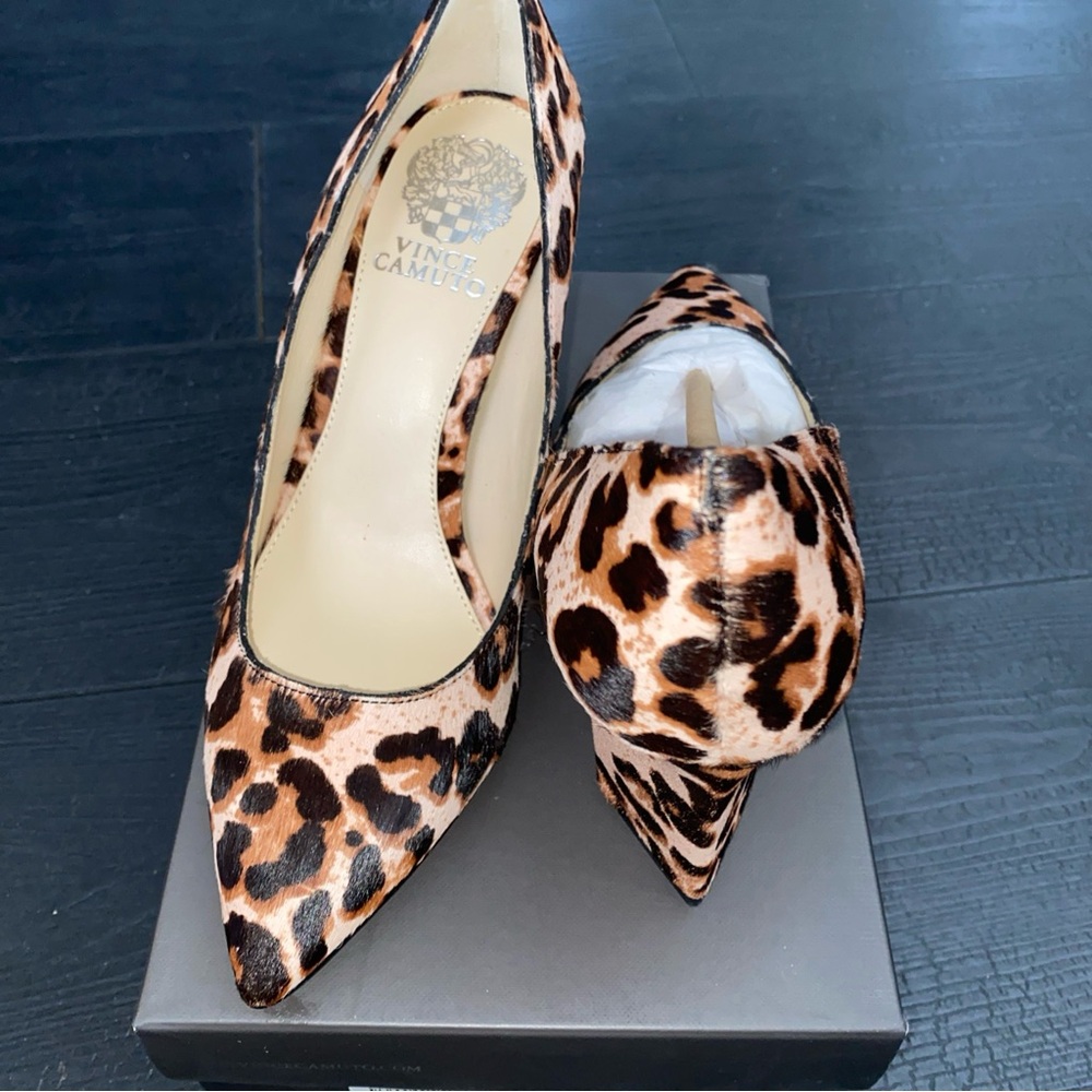 Vince Camuto Haircalf Block Heel Pumps Sz 8.5M Candera Animal Leopard Print New - Picture 16 of 16